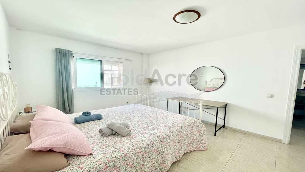 2 soveværelse Lejlighed til salg i Corralejo - € 279.000 (Ref: 9242567)