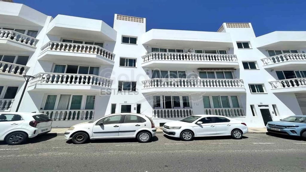 2 soveværelse Lejlighed til salg i Corralejo - € 279.000 (Ref: 9242567)
