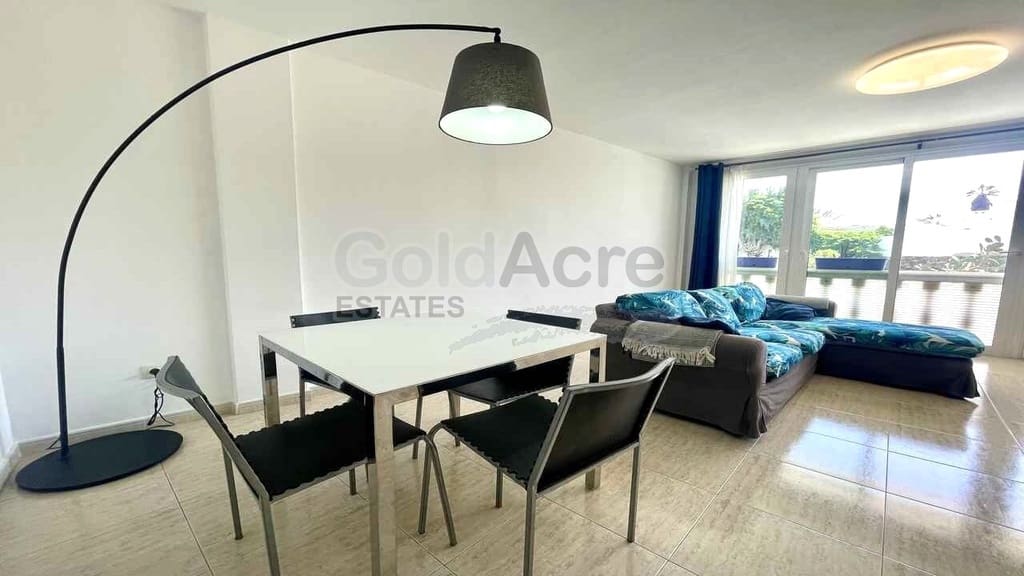 2 slaapkamer Appartement te koop in Corralejo - € 279.000 (Ref: 9242567)