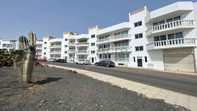2 slaapkamer Appartement te koop in Corralejo, La Oliva - € 279.000 (Ref: 9242567)