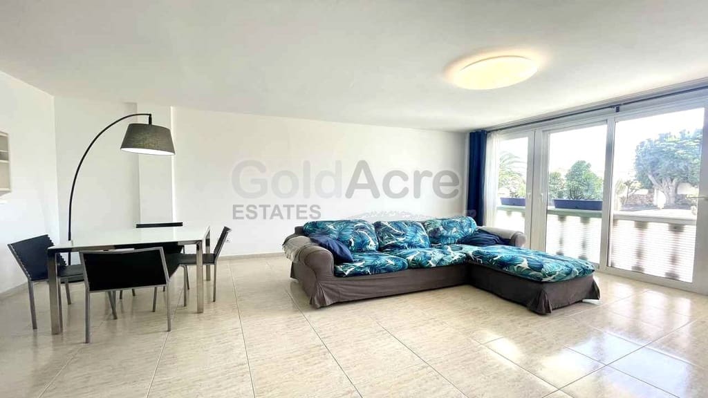 2 bedroom Apartment for sale in Corralejo - € 279,000 (Ref: 9242567)