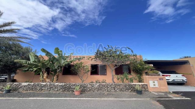 2 soveværelse Villa til salg i Corralejo, La Oliva - € 294.000 (Ref: 9264105)