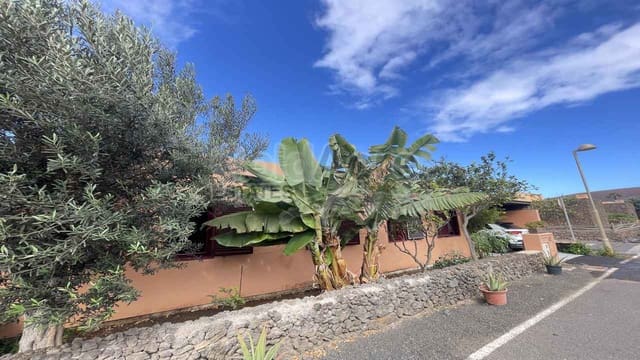 2 soveværelse Villa til salg i Corralejo, La Oliva - € 294.000 (Ref: 9264105)