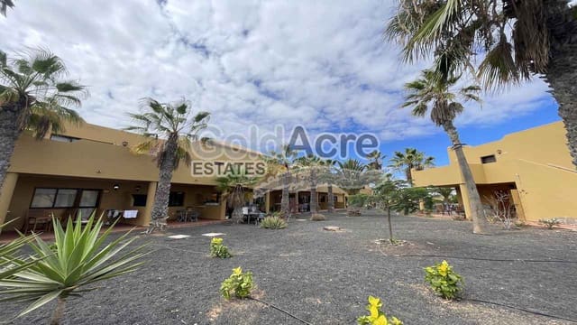Apartamento de 1 habitación en Corralejo, La Oliva en venta con piscina - 169.500 € (Ref: 9271984)
