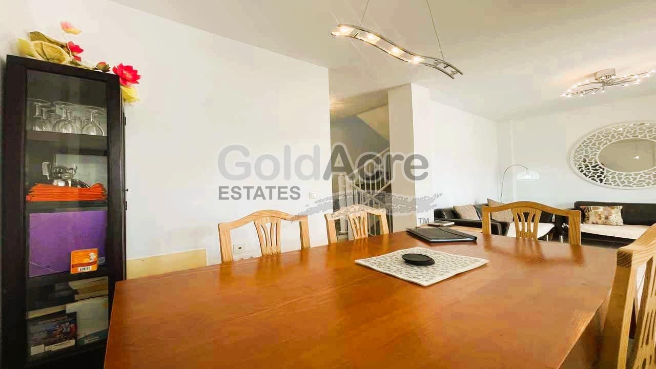 3 sypialnia Apartament na sprzedaż w Corralejo z basenem - 425 000 € (Ref: 9291175)