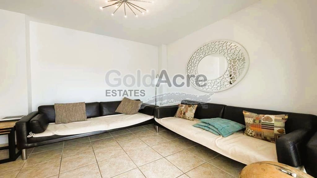 3 bedroom Villa for sale in Corralejo with pool - € 425,000 (Ref: 9291175)