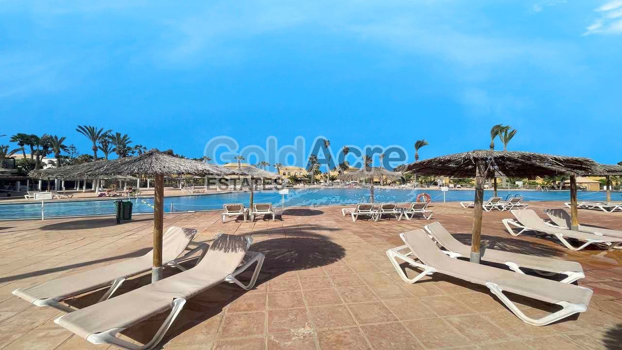 1 sypialnia Apartament na sprzedaż w Corralejo z basenem - 180 000 € (Ref: 9294113)