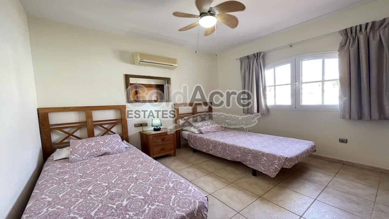 4 sovrum Villa till salu i Caleta de Fuste med pool - 510 000 € (Ref: 9304906)