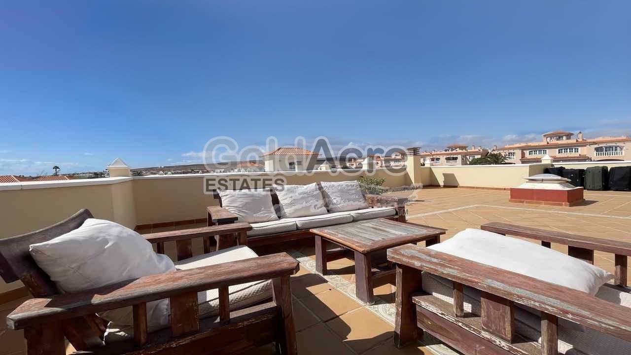 4 sovrum Villa till salu i Caleta de Fuste med pool - 510 000 € (Ref: 9304906)