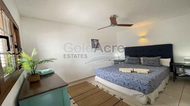 2 soveværelse Bungalow til salg i Corralejo, La Oliva med swimmingpool - € 790.000 (Ref: 9310556)