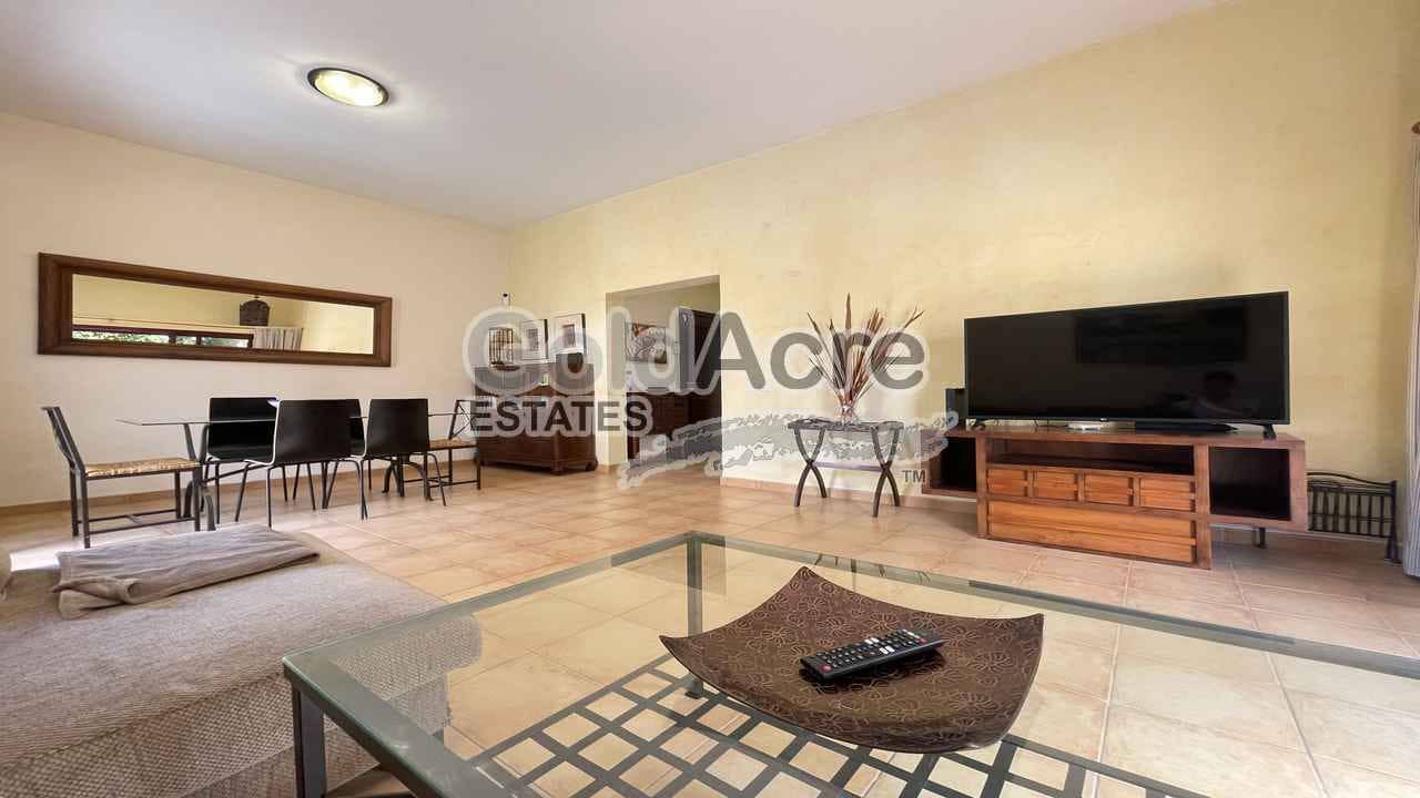 Chalet de 3 habitaciones en La Oliva en venta - 329.000 € (Ref: 9312450)