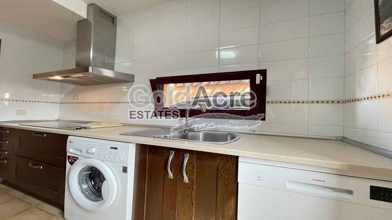 Chalet de 3 habitaciones en La Oliva en venta - 329.000 € (Ref: 9312450)