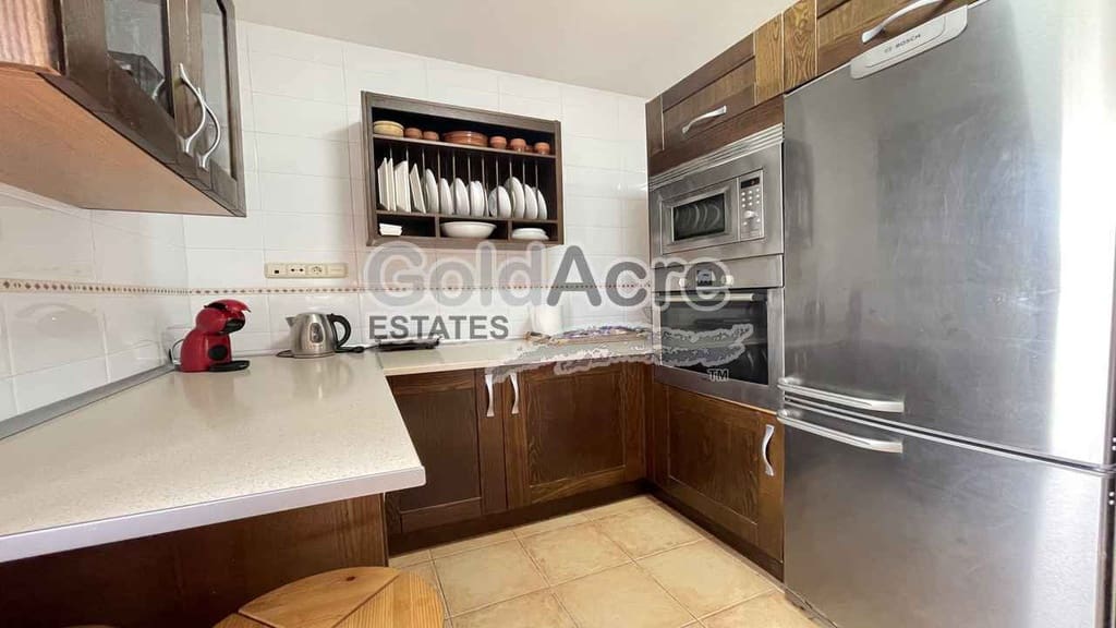 3 quarto Moradia para venda em La Oliva com piscina garagem - 329 000 € (Ref: 9312450)