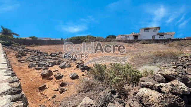 Rakentamaton maa myytävänä paikassa Villaverde, La Oliva - 160 000 € (Ref: 9322137)