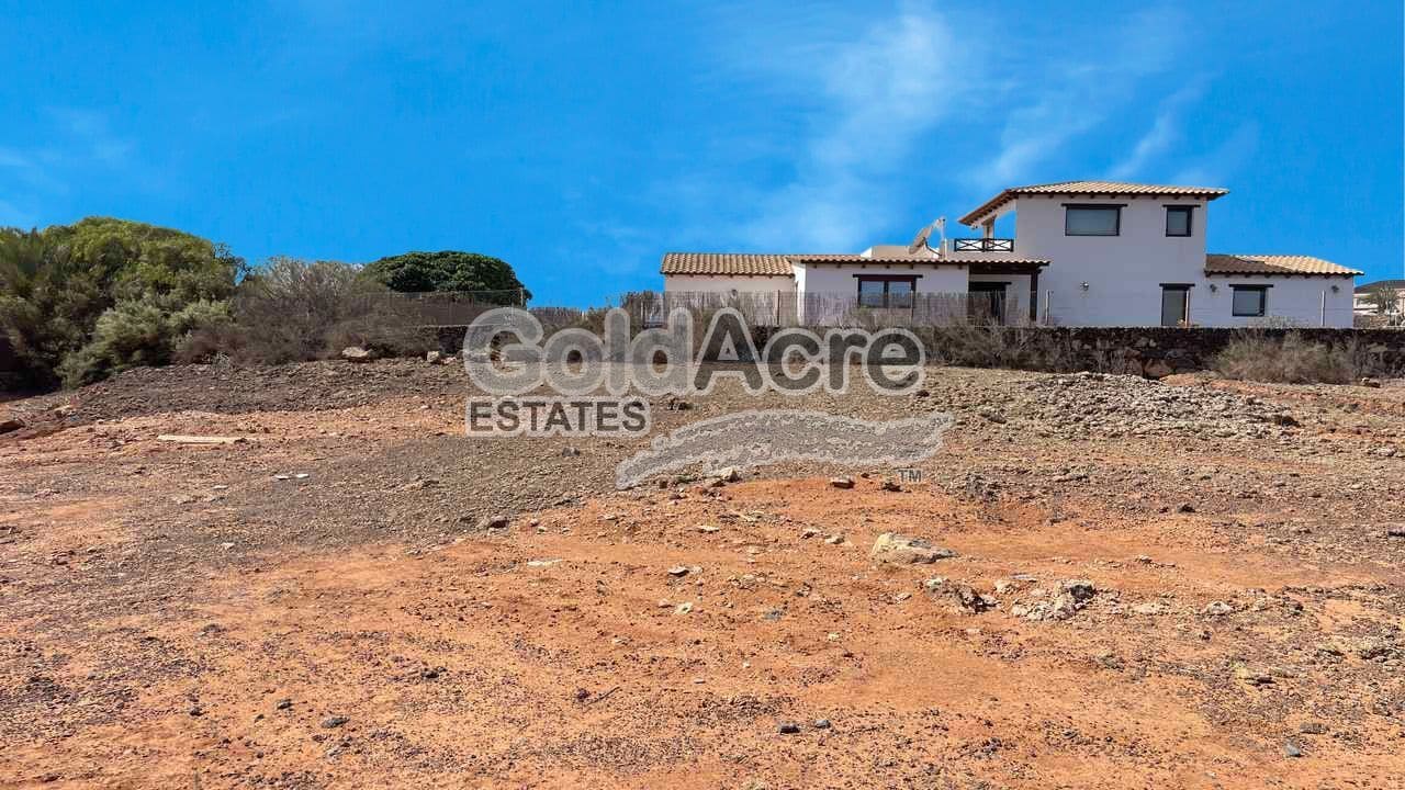 Grunde uden byggetilladelser til salg i Villaverde - € 160.000 (Ref: 9322137)