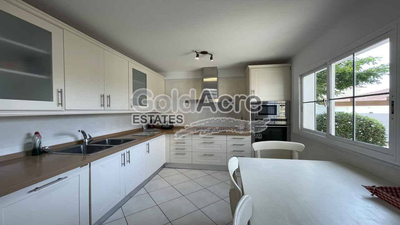 3 sovrum Villa till salu i Caleta de Fuste med pool - 775 000 € (Ref: 9344430)