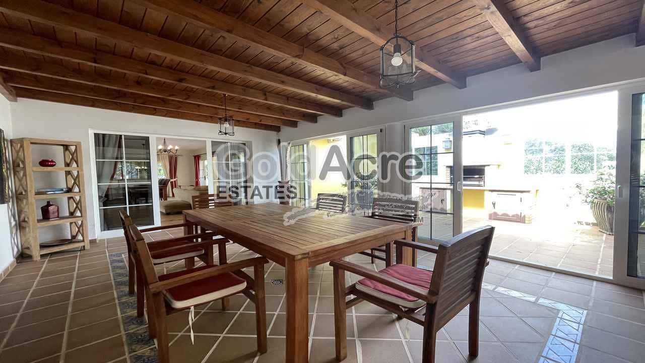 3 sovrum Villa till salu i Caleta de Fuste med pool - 775 000 € (Ref: 9344430)