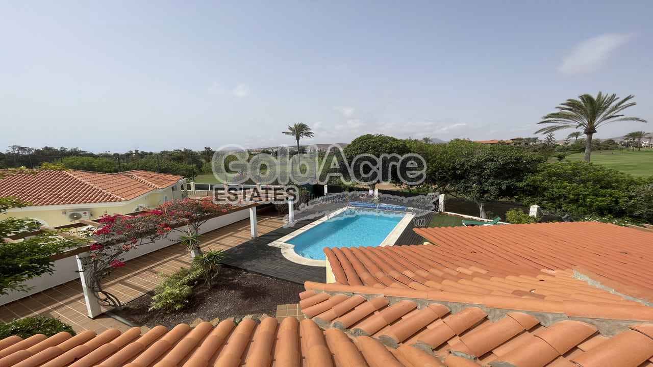 3 sovrum Villa till salu i Caleta de Fuste med pool - 775 000 € (Ref: 9344430)