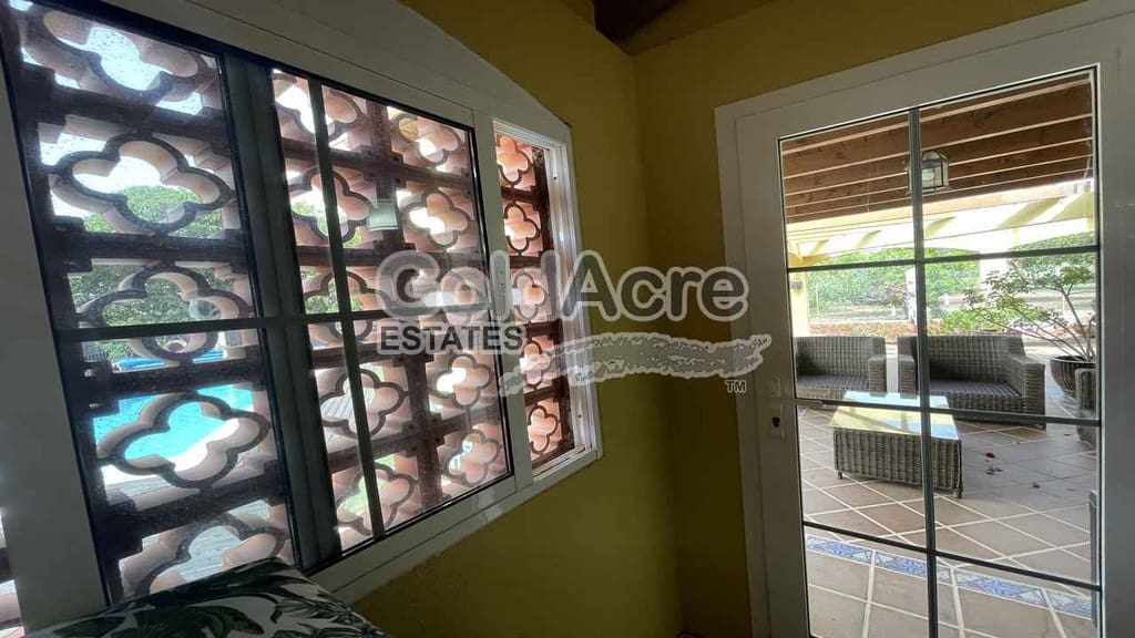 3 sovrum Villa till salu i Caleta de Fuste med pool - 775 000 € (Ref: 9344430)