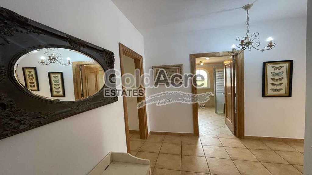 3 sovrum Villa till salu i Caleta de Fuste med pool - 775 000 € (Ref: 9344430)