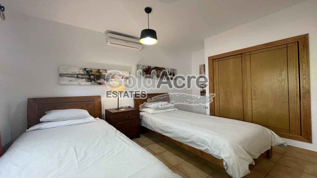 3 sovrum Villa till salu i Caleta de Fuste med pool - 775 000 € (Ref: 9344430)