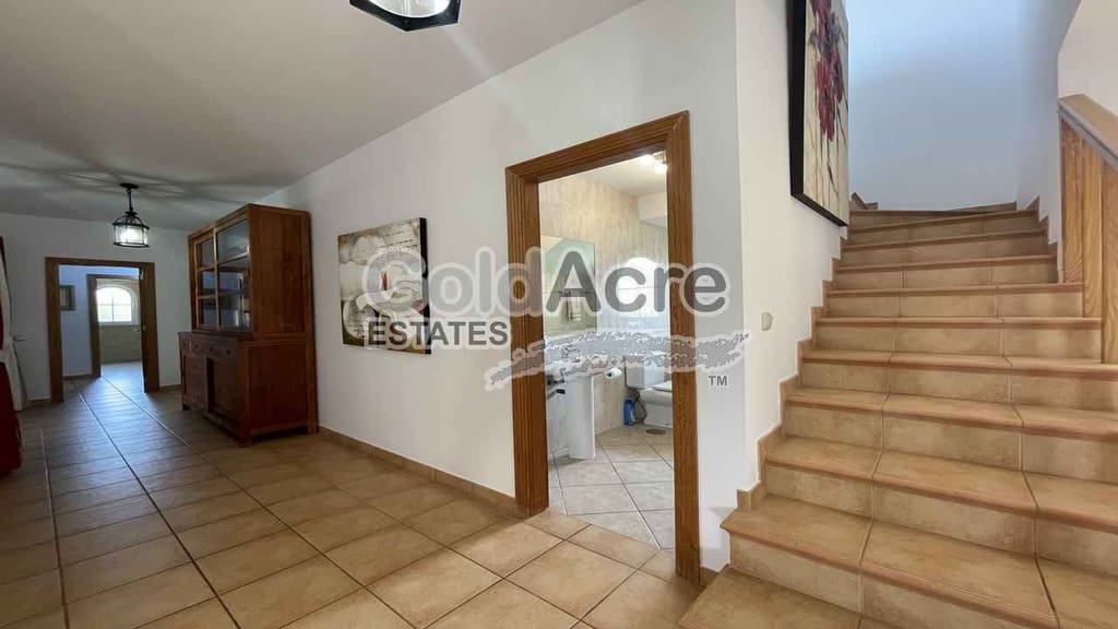 3 sovrum Villa till salu i Caleta de Fuste med pool - 775 000 € (Ref: 9344430)