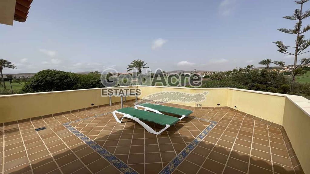 3 sovrum Villa till salu i Caleta de Fuste med pool - 775 000 € (Ref: 9344430)