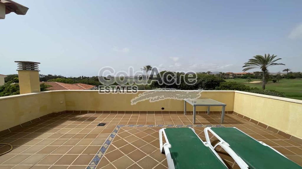 3 sovrum Villa till salu i Caleta de Fuste med pool - 775 000 € (Ref: 9344430)