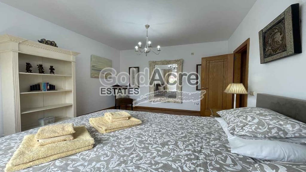 3 bedroom Villa for sale in Caleta de Fuste with pool garage - € 775,000 (Ref: 9344430)