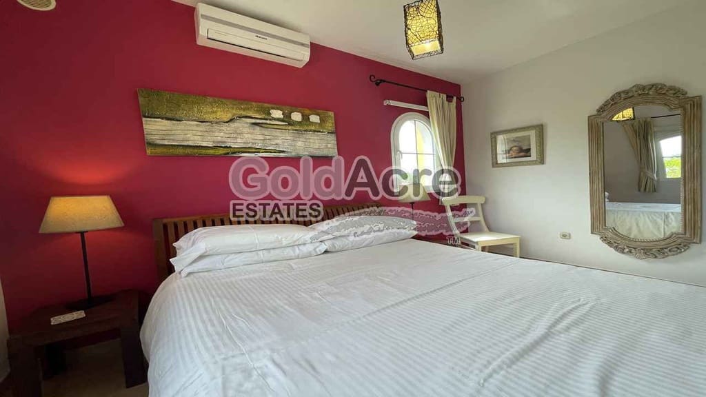 3 bedroom Villa for sale in Caleta de Fuste with pool garage - € 775,000 (Ref: 9344430)