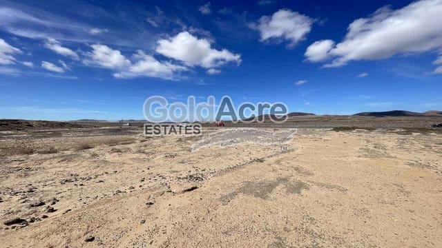 Ubebygd land til salgs i Lajares, La Oliva - € 85 000 (Ref: 9345475)
