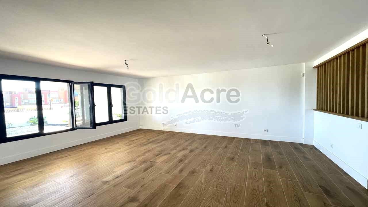 2 sypialnia Apartament na sprzedaż w Corralejo z basenem - 345 000 € (Ref: 9348859)
