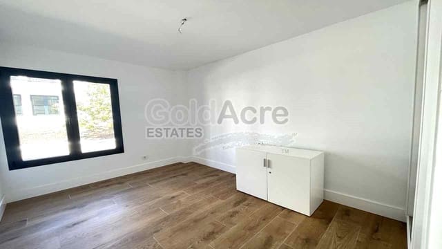 2 makuuhuone Huoneisto myytävänä paikassa Corralejo, La Oliva mukana uima-altaan - 345 000 € (Ref: 9348859)