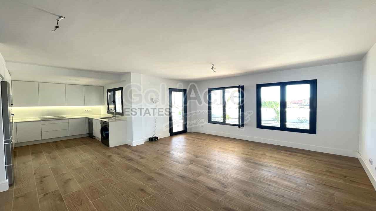 2 makuuhuone Huoneisto myytävänä paikassa Corralejo mukana uima-altaan - 269 000 € (Ref: 9348860)