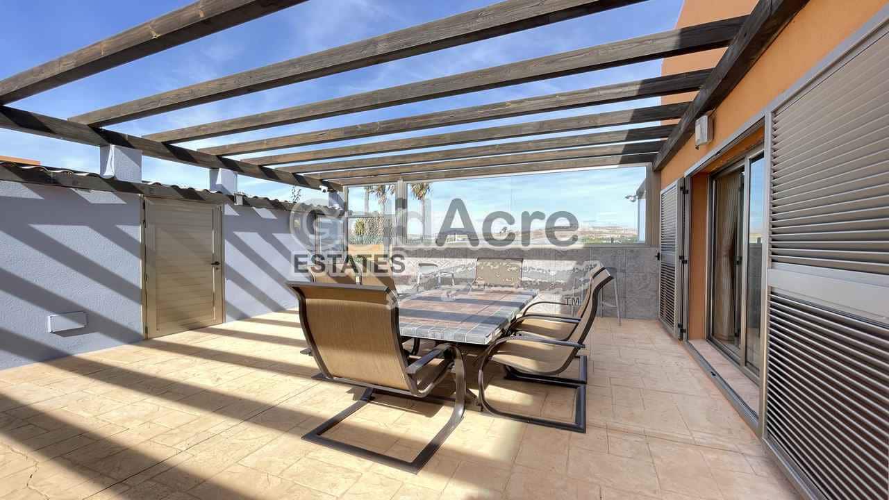 3 sypialnia Willa na sprzedaż w Caleta de Fuste z basenem - 595 000 € (Ref: 9349111)