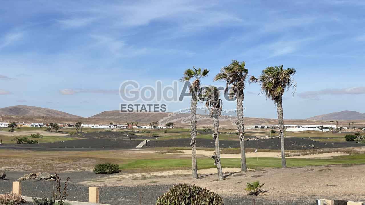 3 sypialnia Willa na sprzedaż w Caleta de Fuste z basenem - 595 000 € (Ref: 9349111)