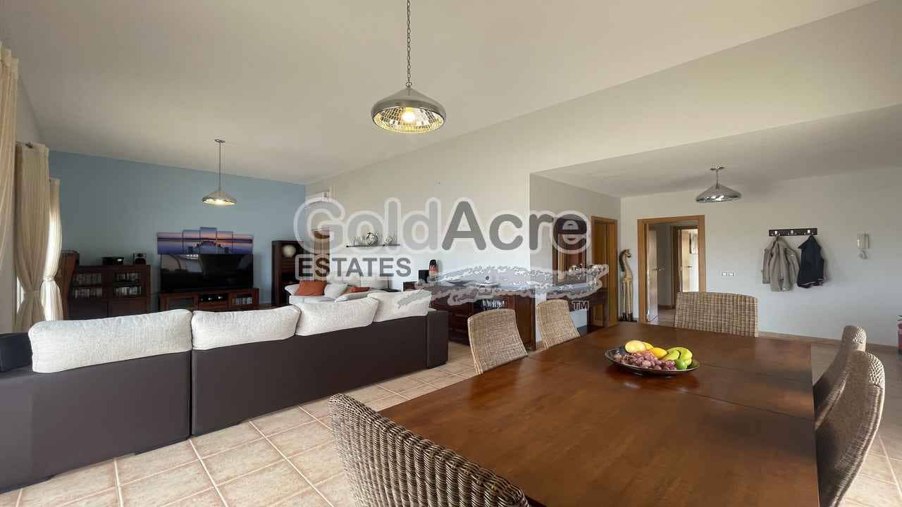 3 sypialnia Willa na sprzedaż w Caleta de Fuste z basenem - 595 000 € (Ref: 9349111)