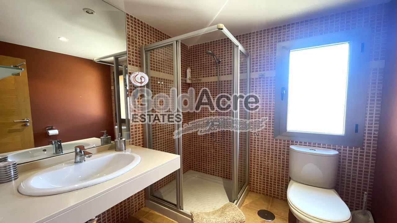 3 sypialnia Willa na sprzedaż w Caleta de Fuste z basenem - 595 000 € (Ref: 9349111)