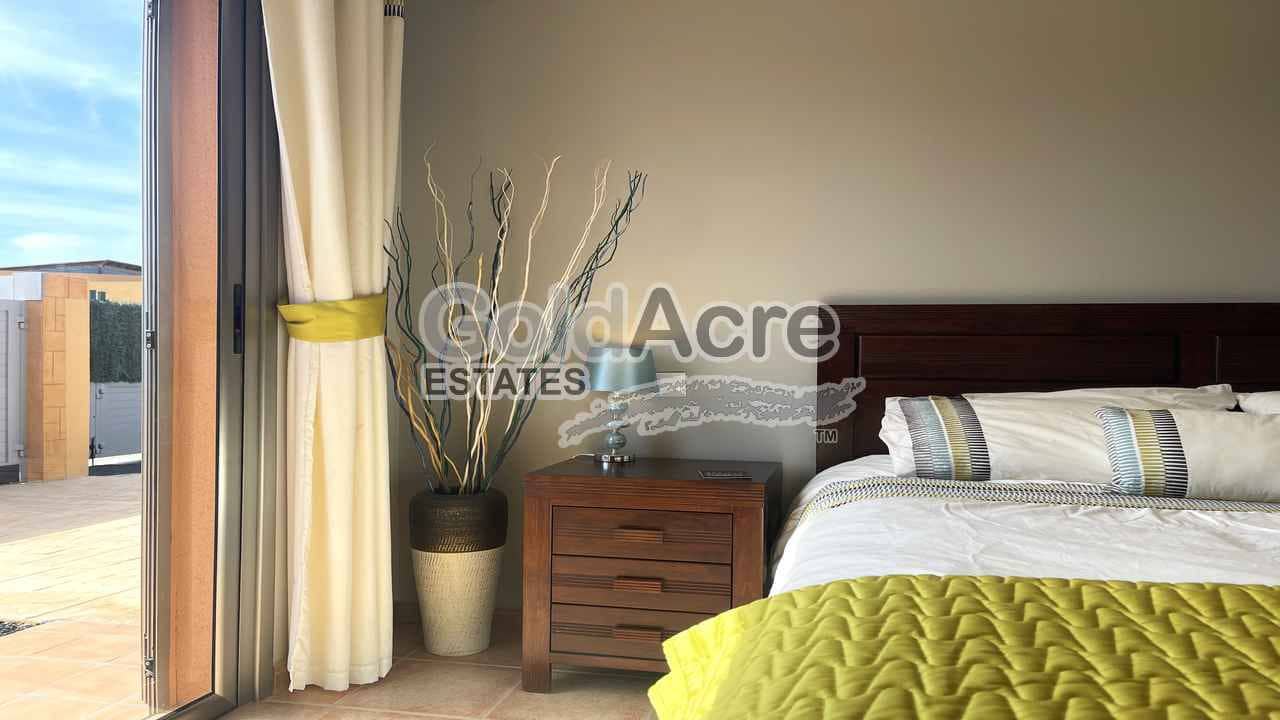 3 sypialnia Willa na sprzedaż w Caleta de Fuste z basenem - 595 000 € (Ref: 9349111)