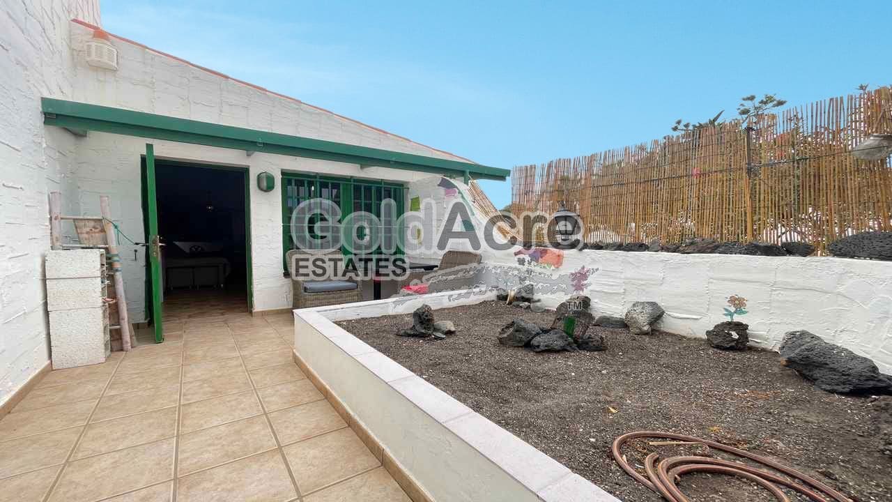 2 slaapkamer Villa te koop in La Oliva - € 430.000 (Ref: 9354104)