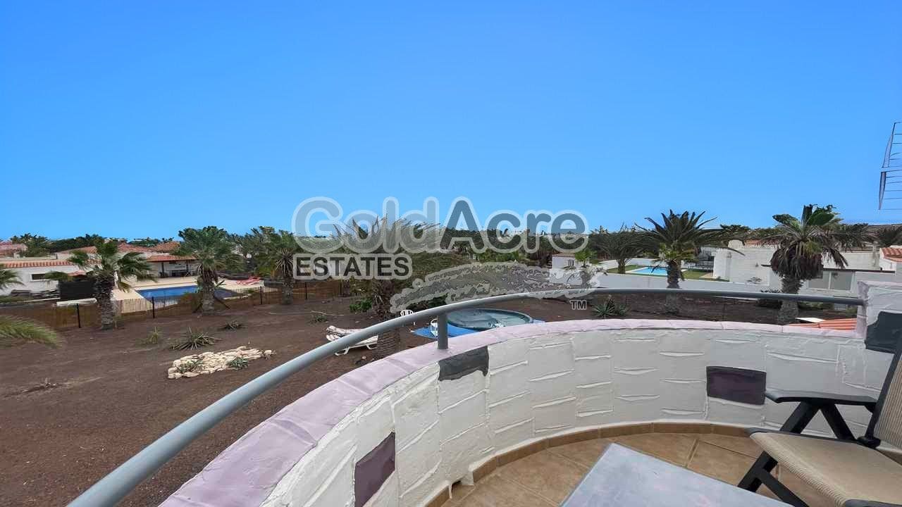 2 slaapkamer Villa te koop in La Oliva - € 430.000 (Ref: 9354104)