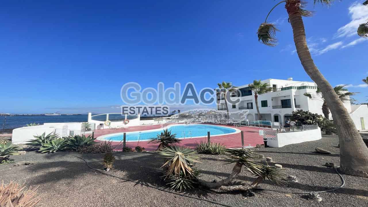 2 slaapkamer Penthouse te koop in Corralejo met zwembad - € 500.000 (Ref: 9356597)