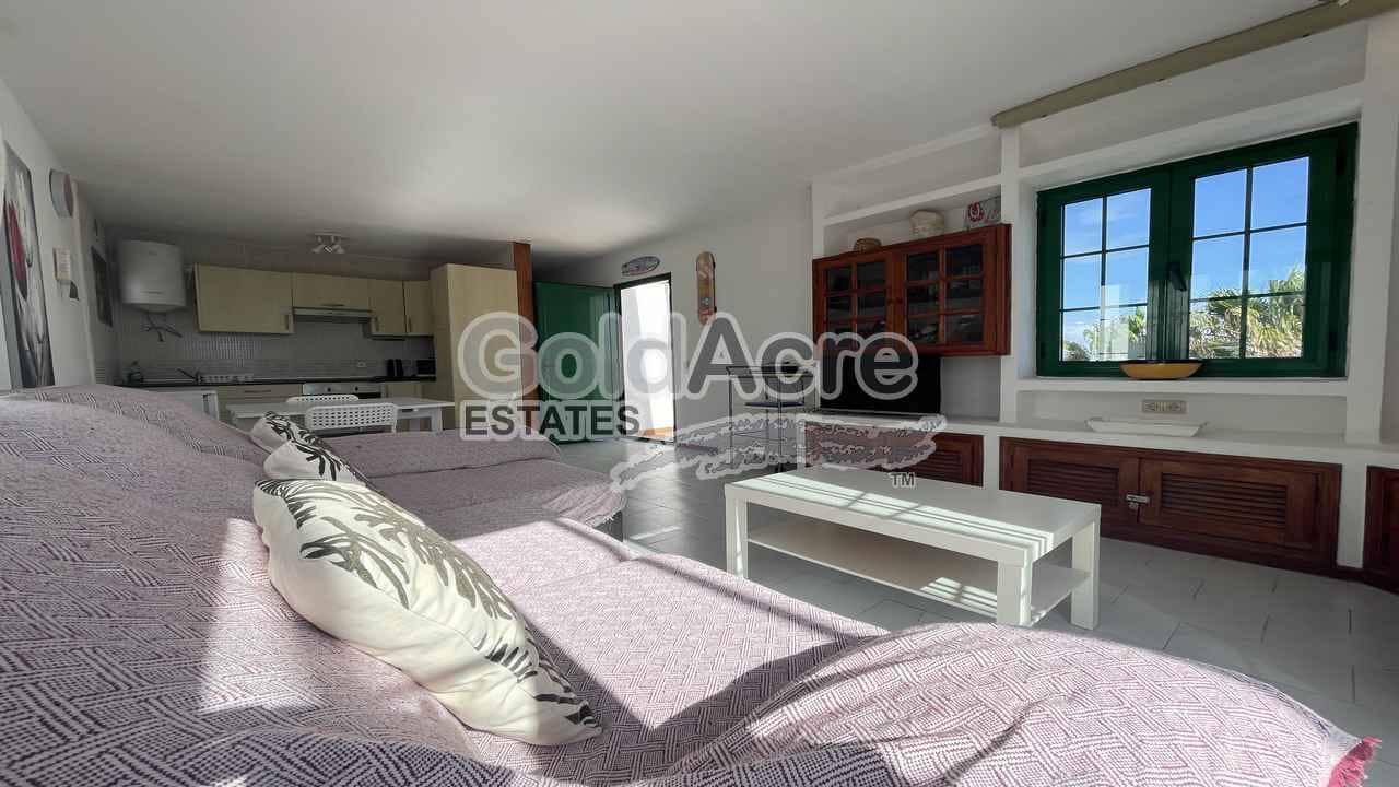 2 slaapkamer Penthouse te koop in Corralejo met zwembad - € 500.000 (Ref: 9356597)