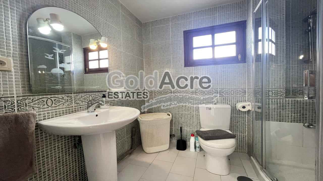 2 slaapkamer Penthouse te koop in Corralejo met zwembad - € 500.000 (Ref: 9356597)