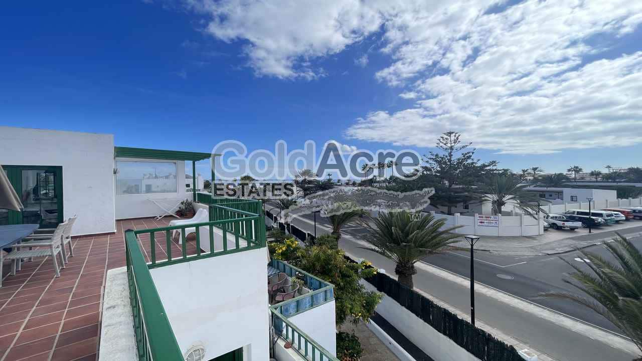 2 slaapkamer Penthouse te koop in Corralejo met zwembad - € 500.000 (Ref: 9356597)