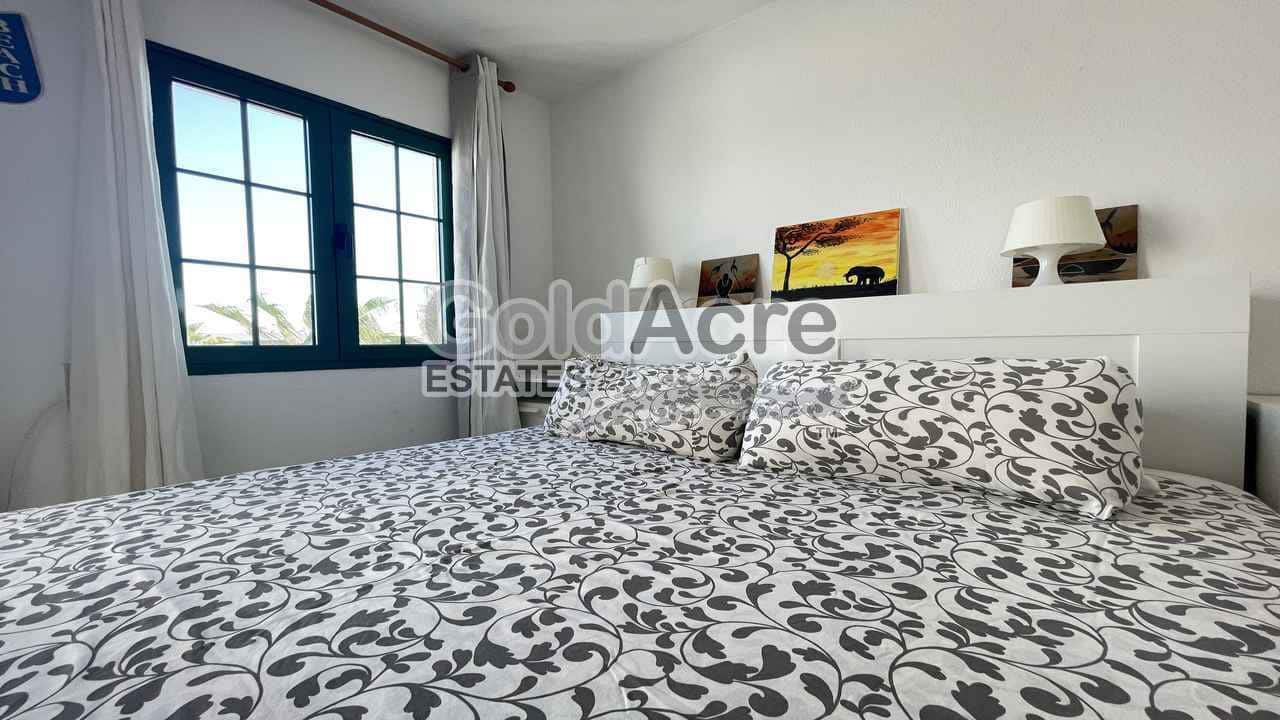 2 slaapkamer Penthouse te koop in Corralejo met zwembad - € 500.000 (Ref: 9356597)