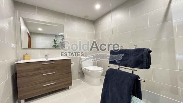 3 makuuhuone Huvila myytävänä paikassa Corralejo, La Oliva - 489 000 € (Ref: 9358948)