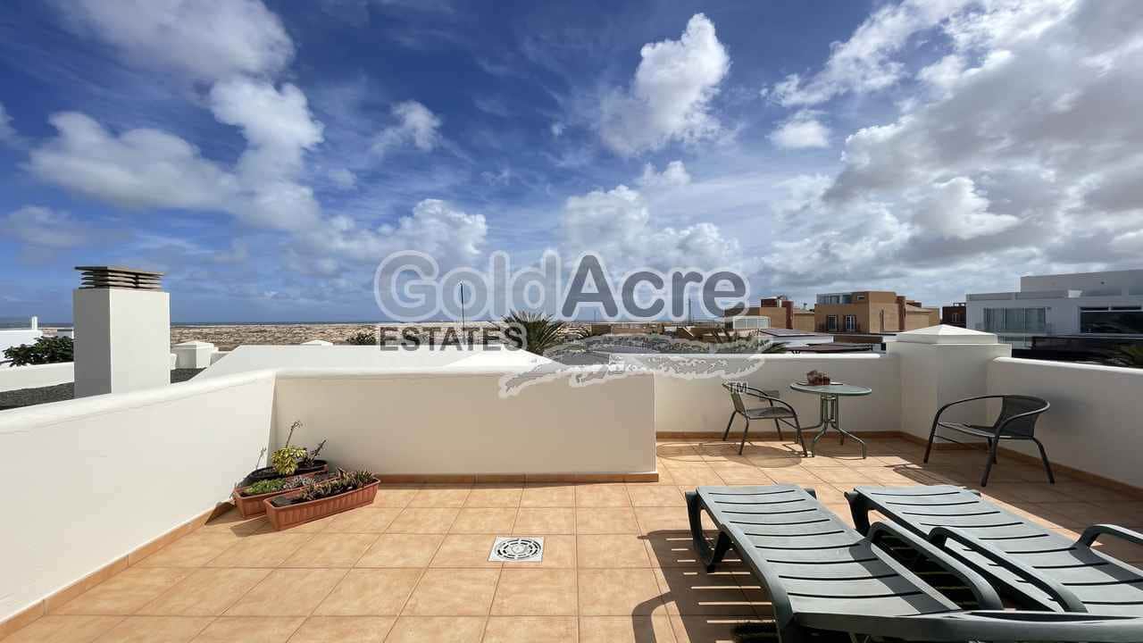 3 sypialnia Willa na sprzedaż w Corralejo - 489 000 € (Ref: 9358948)