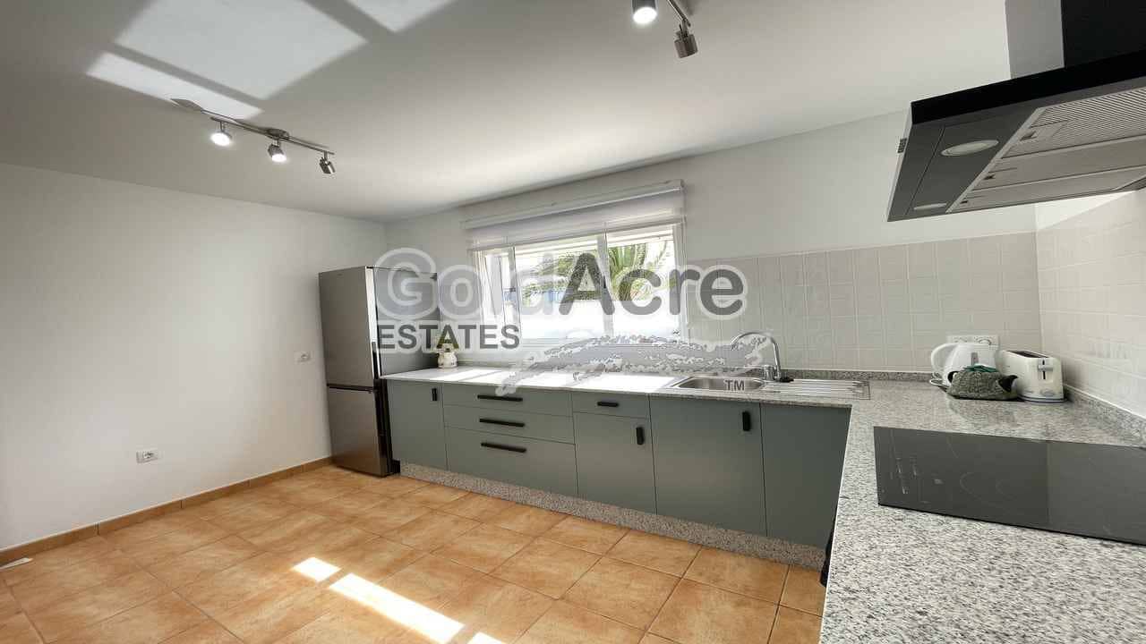 3 sypialnia Willa na sprzedaż w Corralejo - 489 000 € (Ref: 9358948)