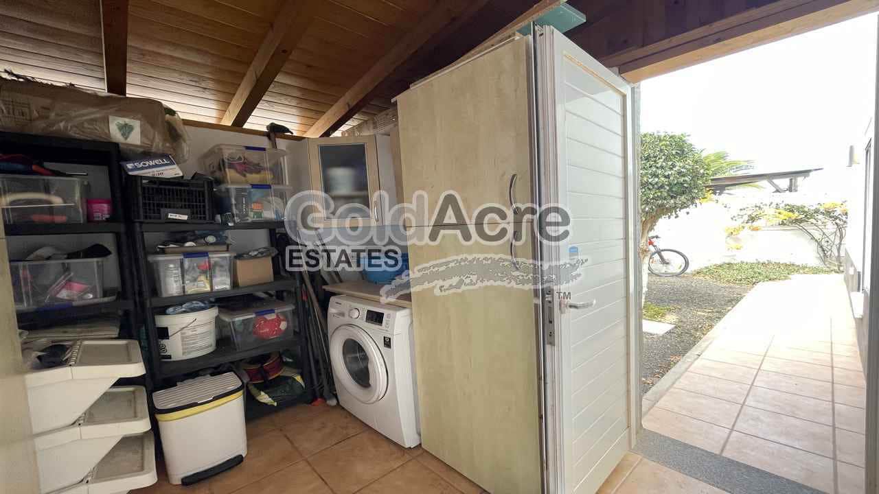 3 sypialnia Willa na sprzedaż w Corralejo - 489 000 € (Ref: 9358948)